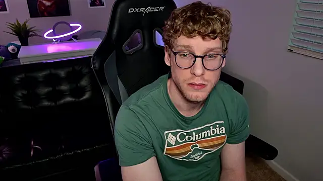 BlueEyedTallGuy94 webcam