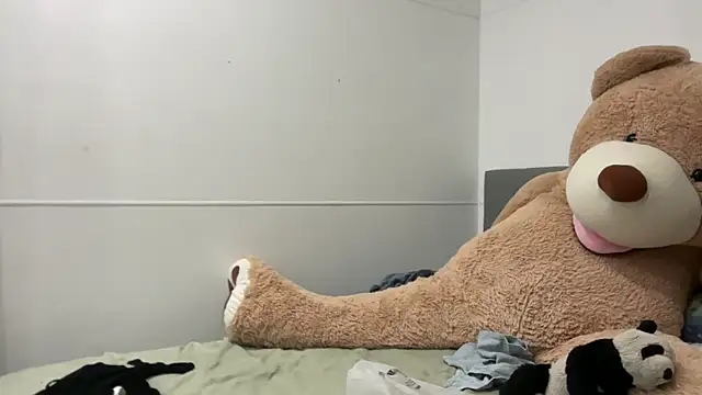 itssosierra (F teen) - take off my clothes pls