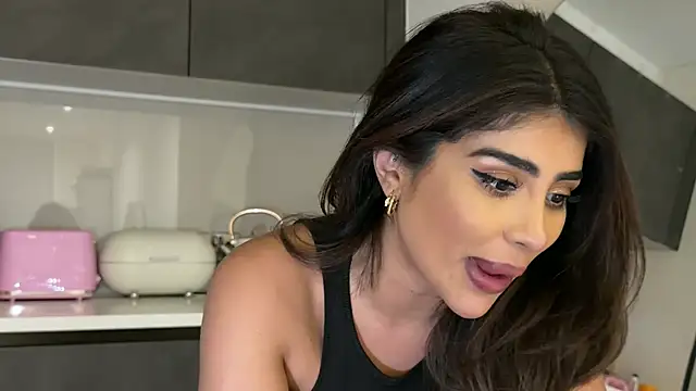 ArabicBarbie webcam