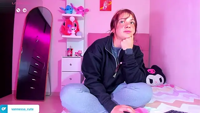 Vannessa__Shy webcam