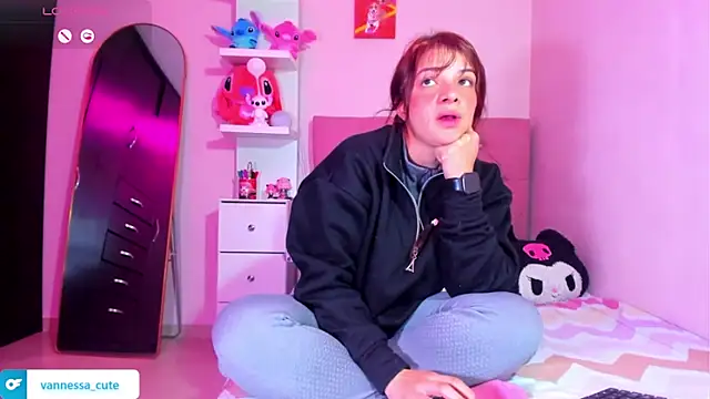 Vannessa__Shy webcam