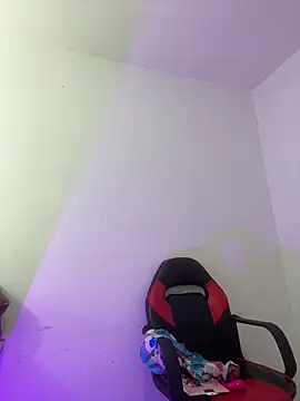 Webcam Model (ISIS17_EF)  is live.Free join now!