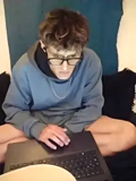 xlxander - XlxAnder's free webcam - UK Sex Cams