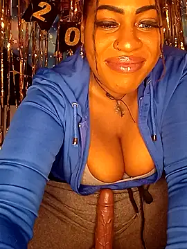 AmazonianMistress webcam