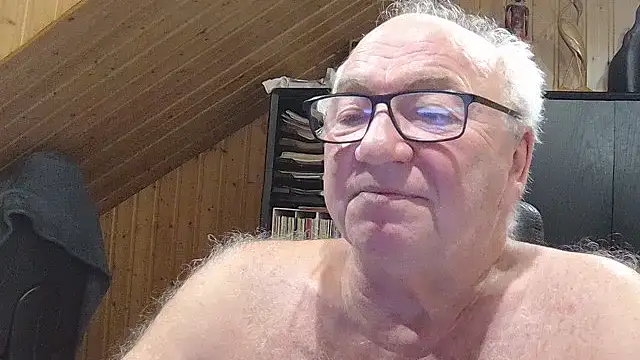 biggandybig (M grandpa) - cum @ goal