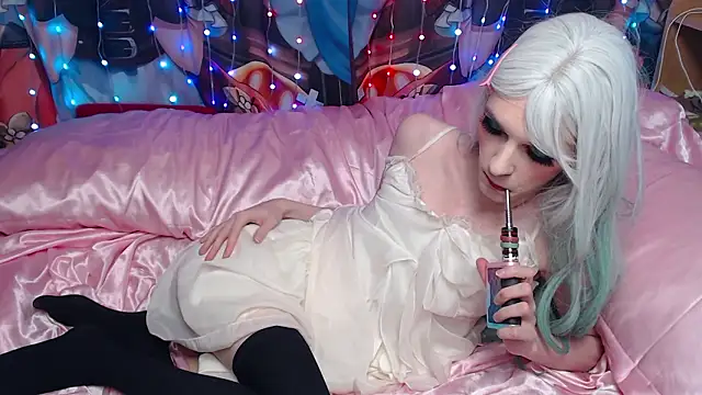 yutachka (M young) - clothed cumshow