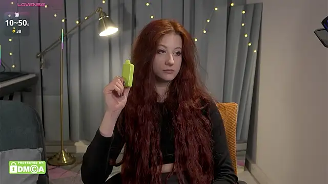 caty_cuddly (F young) - bite me