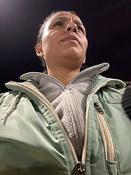 j_loren (F young) - Shh, I'm not alone at home but no mercy