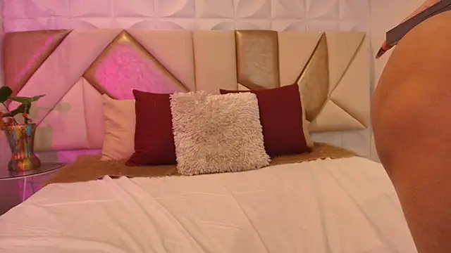 cherry_chel (F young) - squirt hard