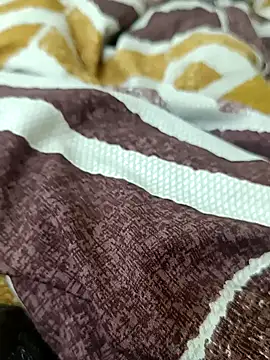 wrong_man25 (M young) - Cum in public