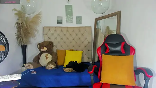 helena_copper_ webcam