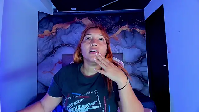 Charlote_Grey webcam