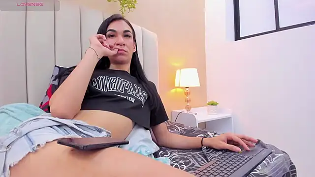 Mia_thompson_19 webcam