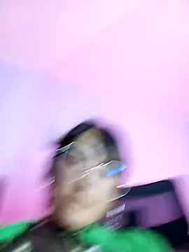 hairykitty__ - HairyKitty__'s free webcam