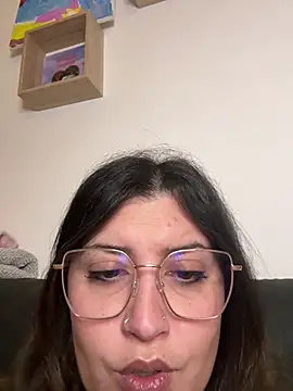 Novababy18 Live Webcam on Stripchat