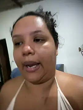 bigostosa - Bigostosa's free webcam - UK Sex Cams