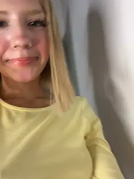 SweetBunnyGF Live Webcam on Stripchat