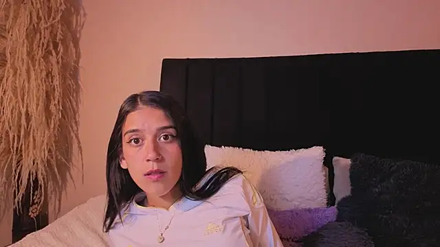 DanielaMonroe webcam