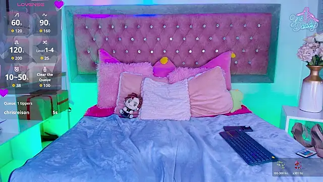 emmawilder - EmmaWilder's free webcam - UK Sex Cams