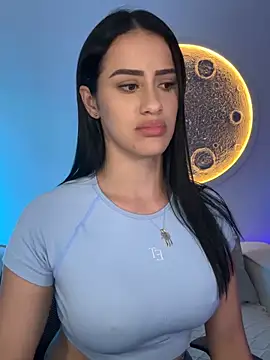 sarahhsmitth1 (F young) - I WANT TO SEE YOU IN PANTYS