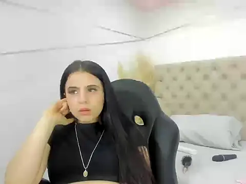 ChannelWhitee_ webcam