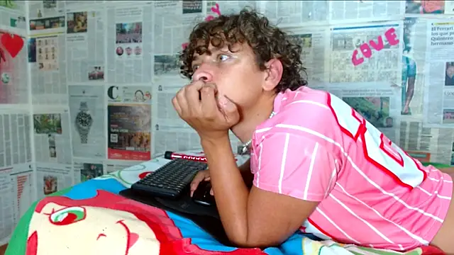 arielnoir6958 webcam