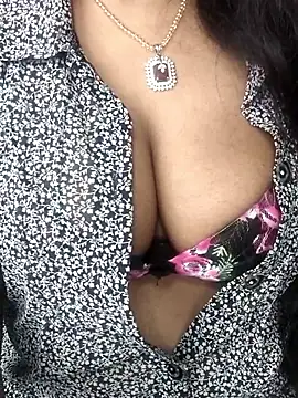 Hotty_Kavita