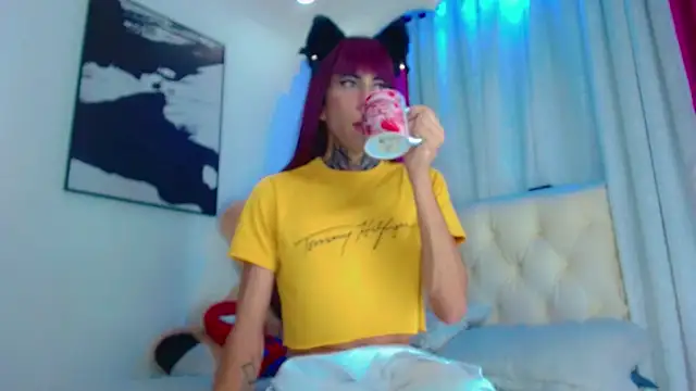 Julia_Bulette1 webcam