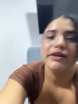 pareja_curiosa19's room