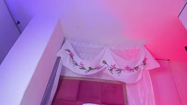 _liathompsom09 webcam