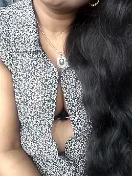 Hotty_Kavita webcam