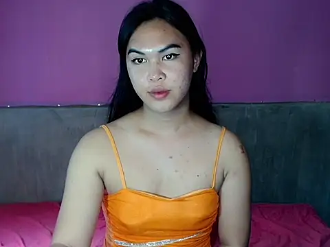 Luminous_Luxe webcam