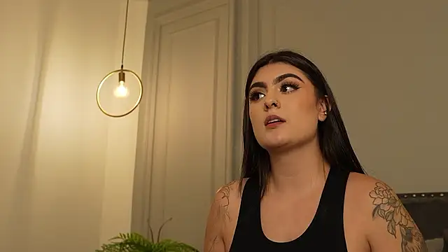 irisbaker (F young) - flash tits