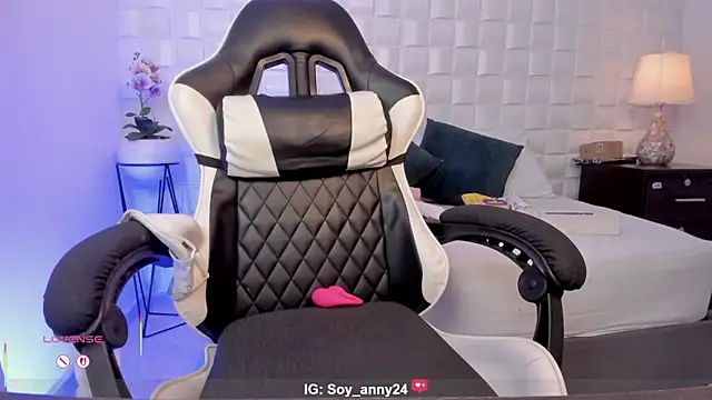 anny_rouse24 (F young) - FUCK MACHINNE UNTIL SQUIRT FOUNTAIN