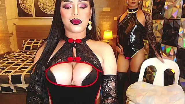 BigCockLatinaTS webcam