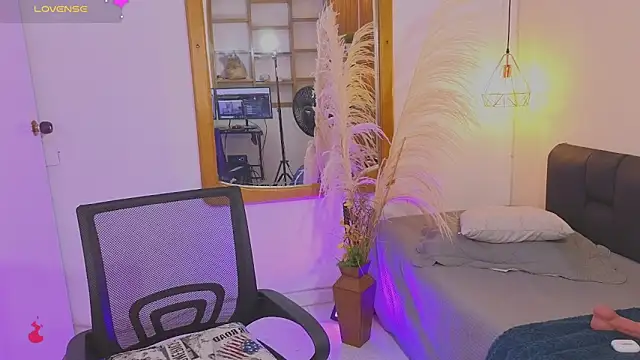 hannah_williams1 - Hannah_williams1's free webcam - UK Sex Cams