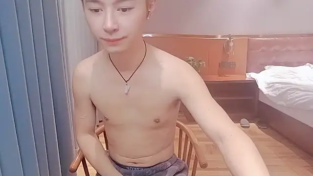 sunny_boy - SUNNY_BOY's free webcam - UK Sex Cams