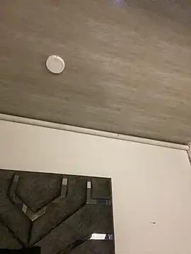 NINA_18_YEARS webcam