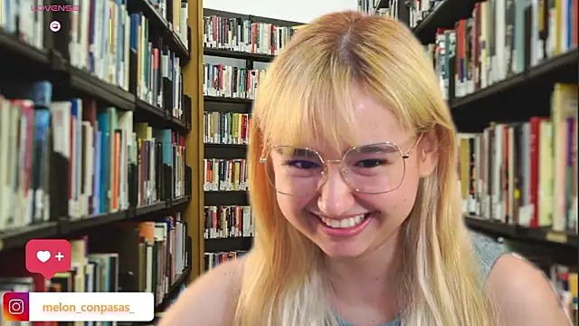 Pinkie_Princes Live Webcam on Stripchat