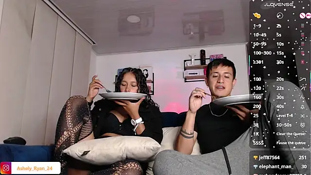 ashely_ryan24 webcam