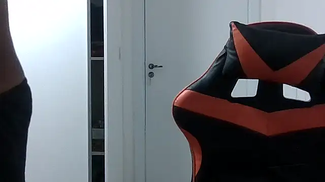 JUNINHOLEKEJR webcam