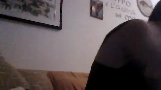 giocandoassieme - Giocandoassieme's free webcam - UK Sex Cams