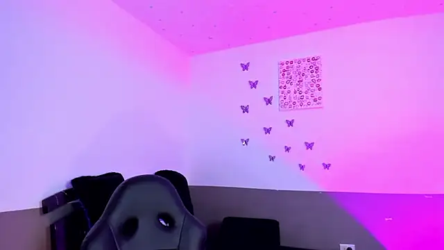 Monserrat_Cute_ webcam