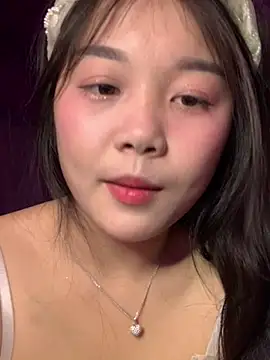 baa-bee22 (F teen) - Hij