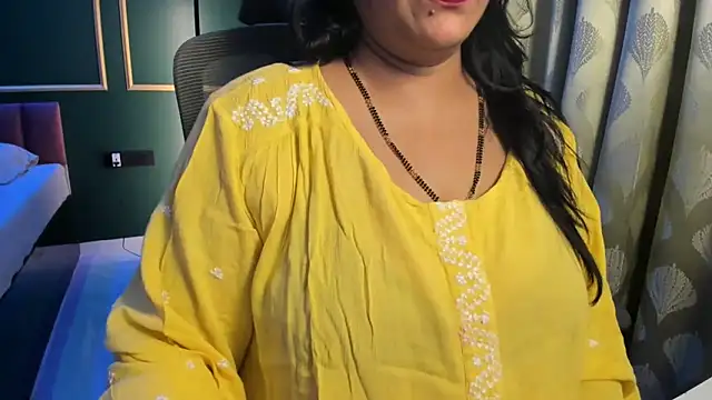 tarivishu11 Live Webcam on Stripchat