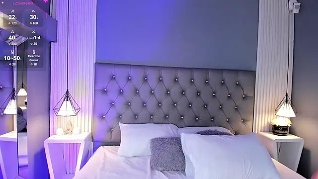 VioletthaRous webcam