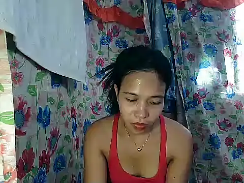 PinaySkinnyGirl webcam