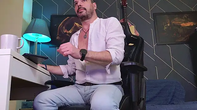 chriskox (Ask my age) - My cock need pleasure, - worship