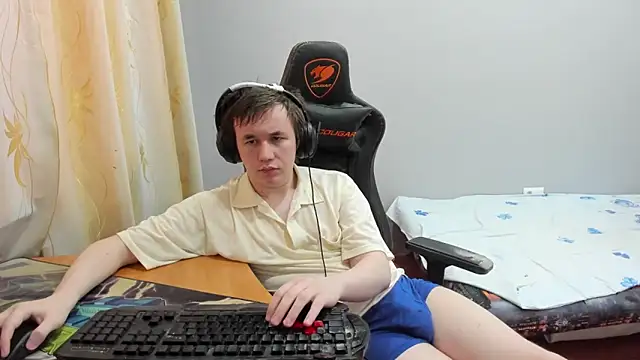 iliaskrislove - Iliaskrislove's free webcam - UK Sex Cams