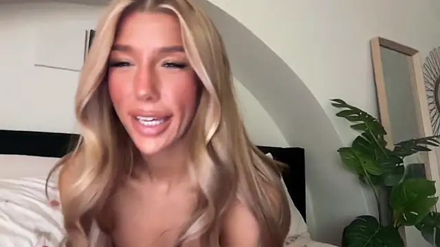 kenniexrose (F young) - BUTT PLUG🍑😈